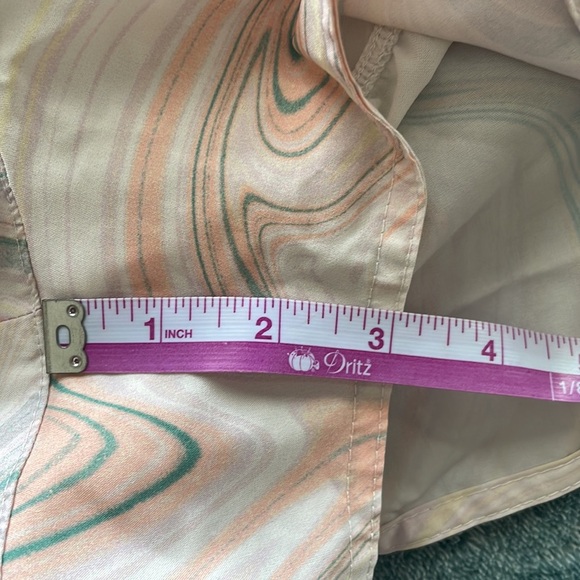 Women’s Old Navy Active Athletic Shorts Lined size large - Picture 6 of 9